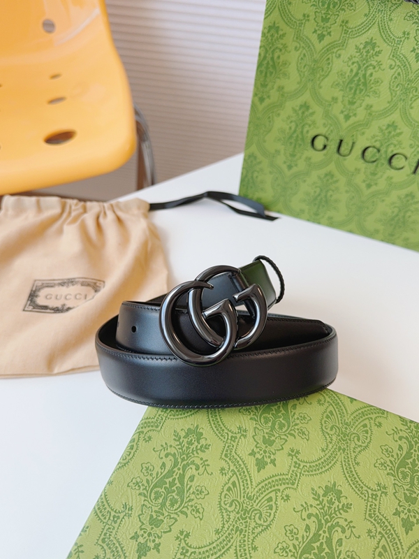 スーパーコピーグッチベルト背面デザイン